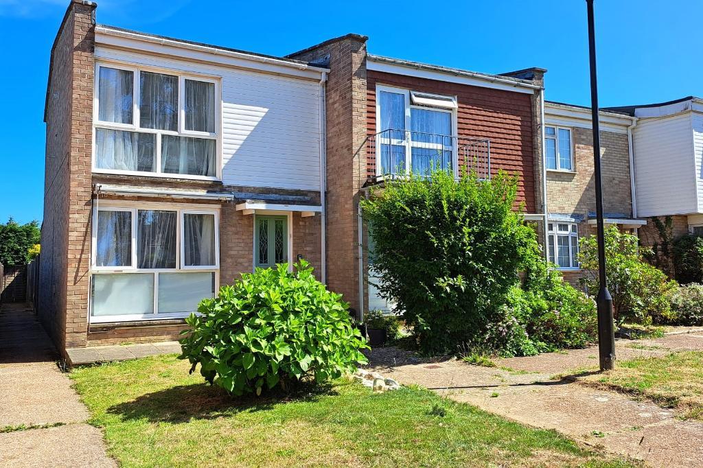 Downsview Road, Bembridge, Isle of Wight, PO35 5QT